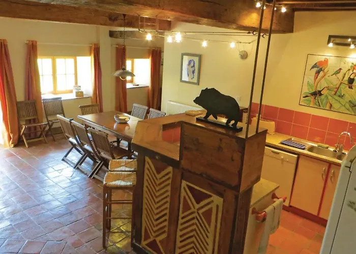 Stunning In En Champagne Domfront-en-Champagne